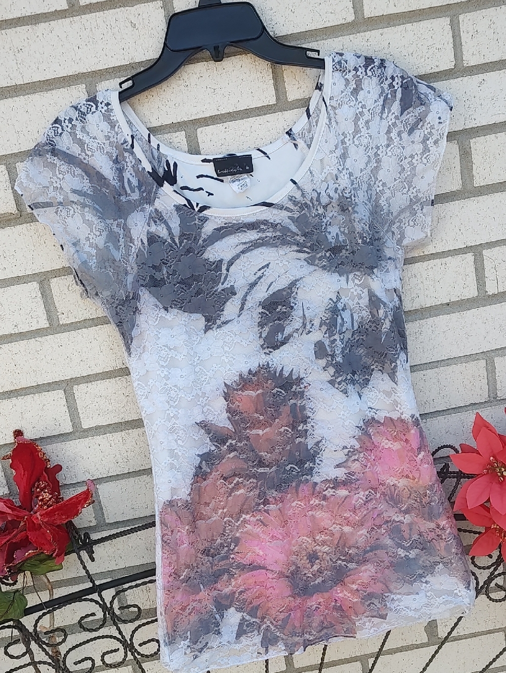 WHITE TOP - Picture 5 of 10